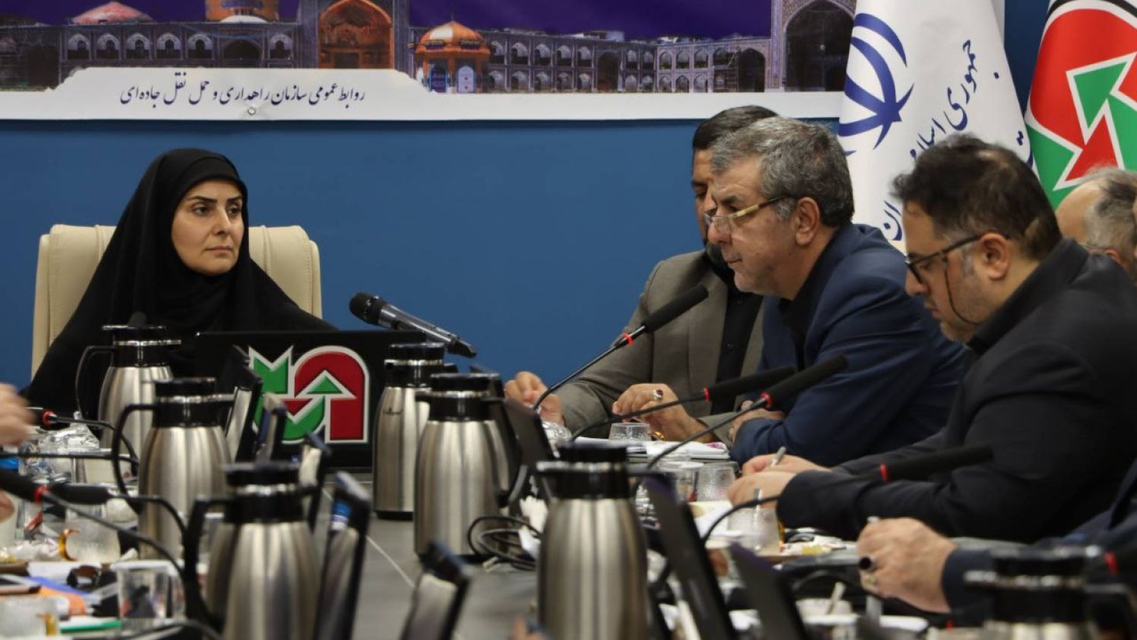 جلسه مقام عالی وزارت راه و شهرسازی سرکار خانم دکترصادق مالواجرد
